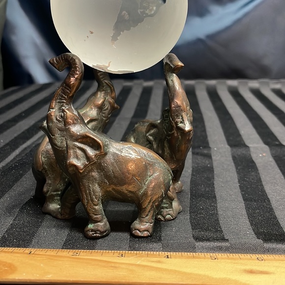 Crystal World Spere abd Brass Elephant Stand - Picture 12 of 14